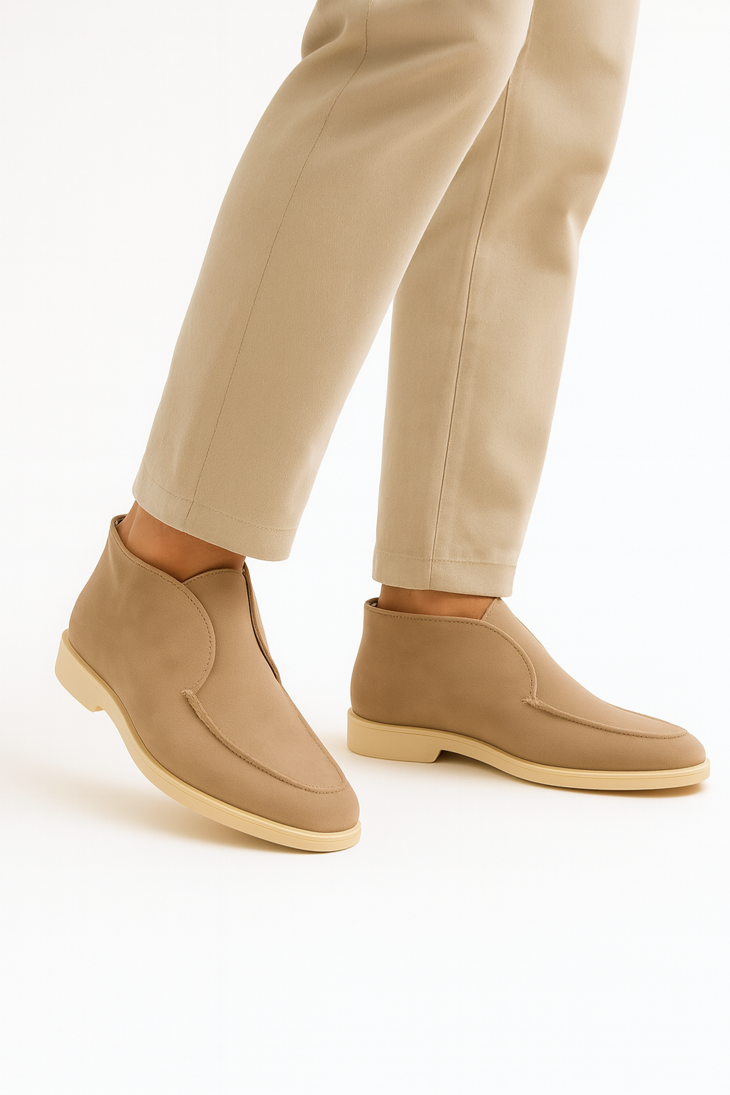 Cavemond Men’s Suede Chukka Ankle Boots